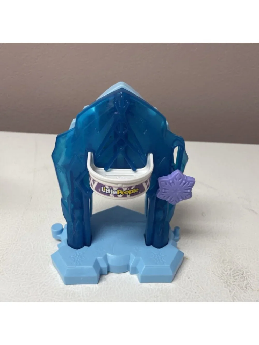 Fisher Price Little People Disney Frozen Elsa Palace Toy